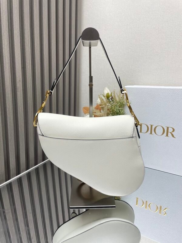 DIOR - Image 7