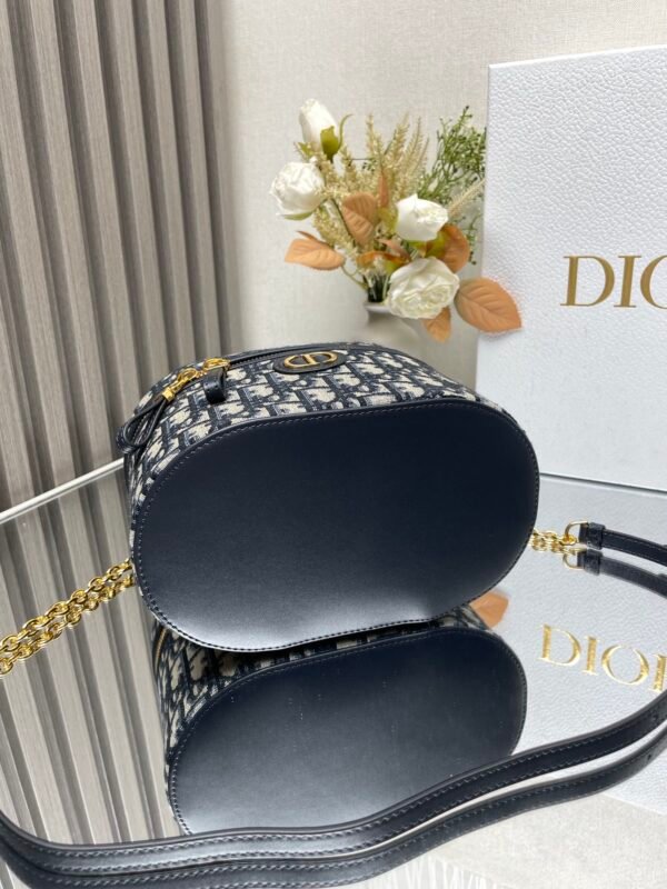 DIOR - Image 7