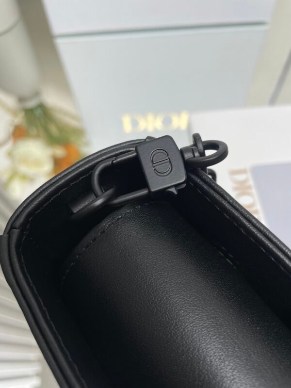 DIOR - Image 7