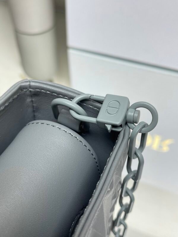 DIOR - Image 7