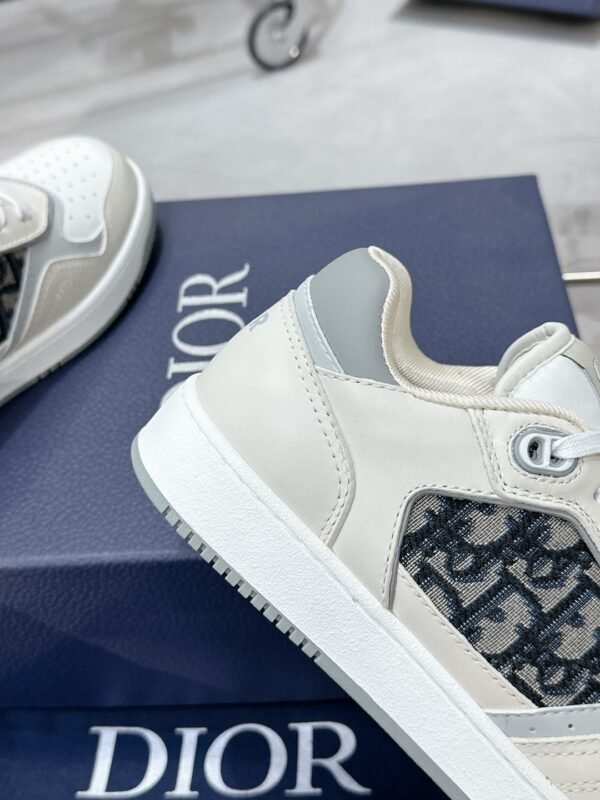 Dior women - Image 7