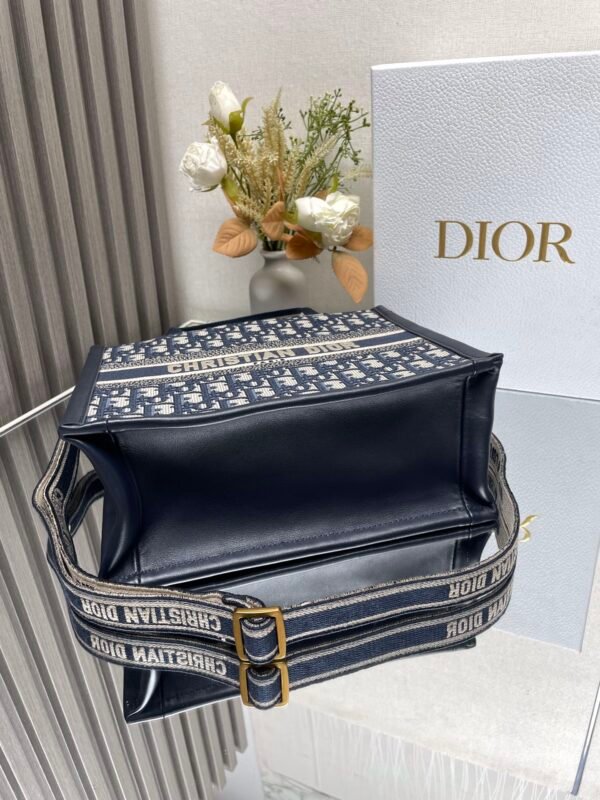 DIOR - Image 7