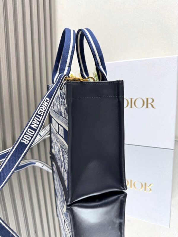 DIOR - Image 7