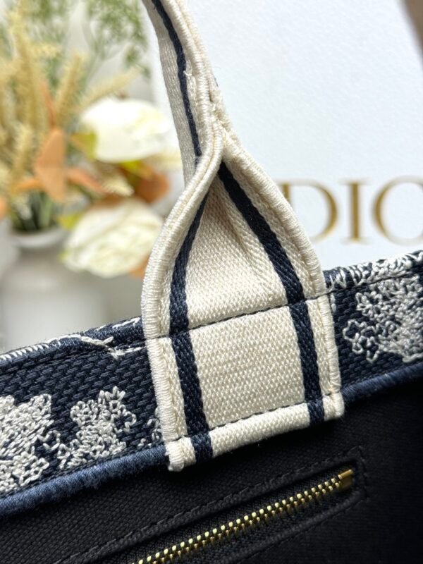 DIOR - Image 7