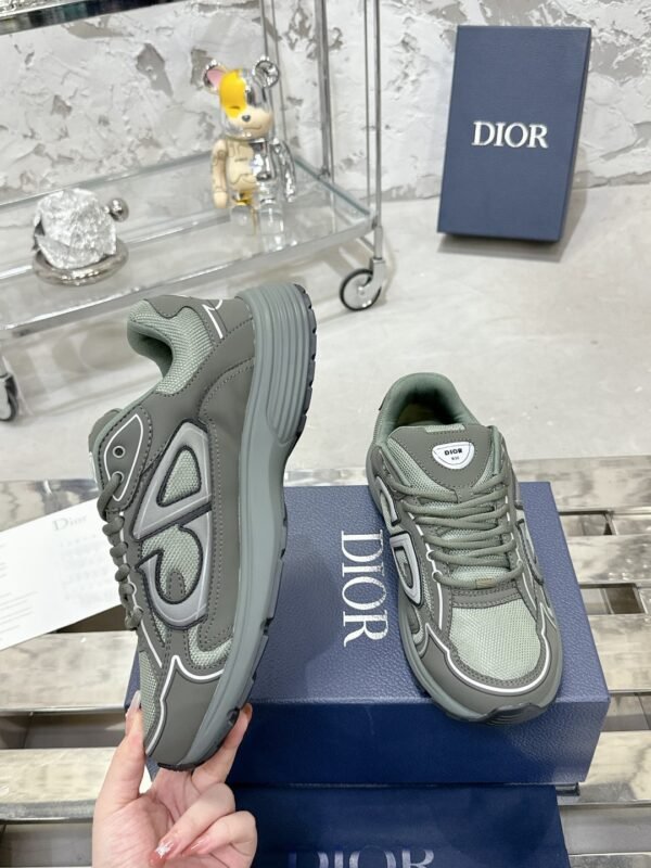 Dior women - Image 7