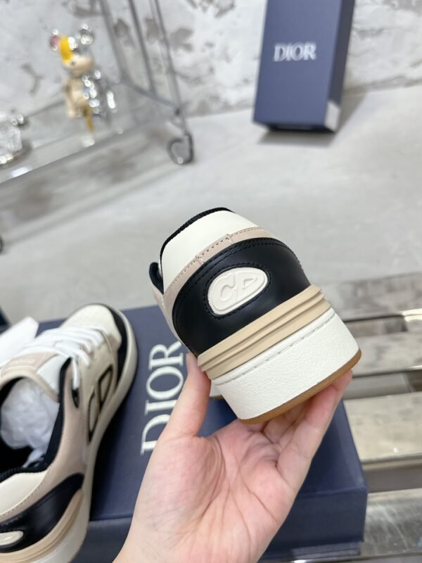 Dior women - Image 7