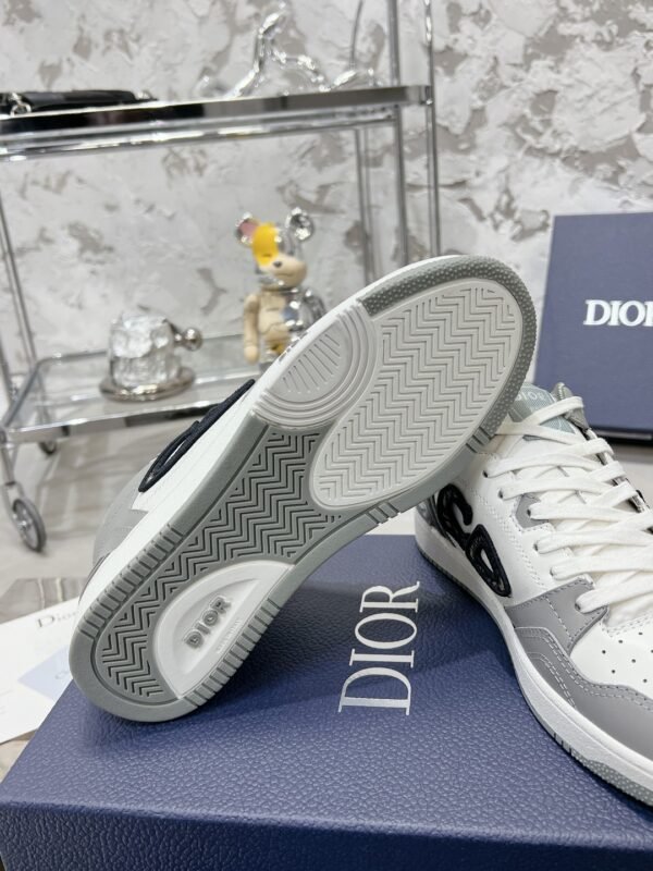 Dior women - Image 3