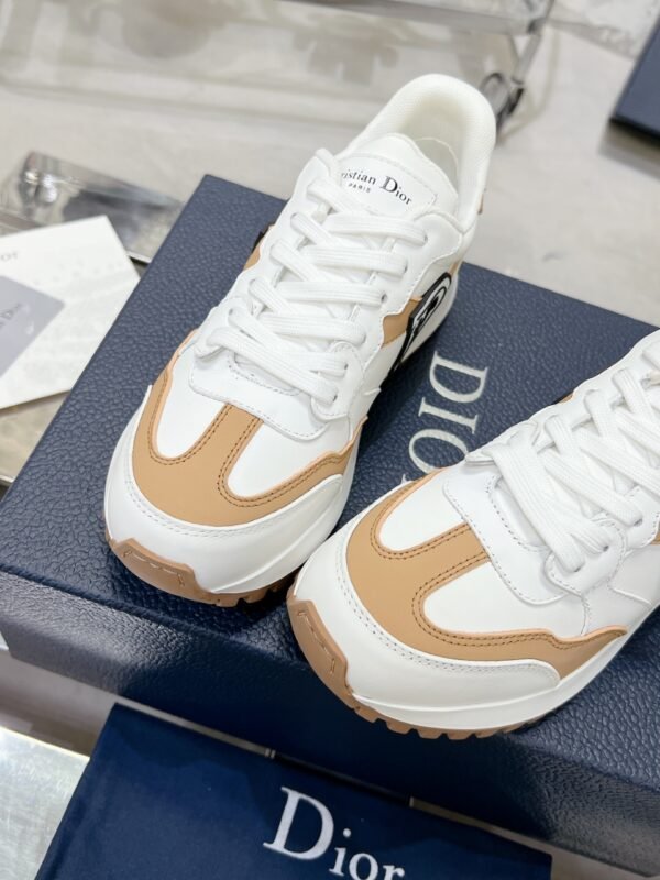 Dior women - Image 7