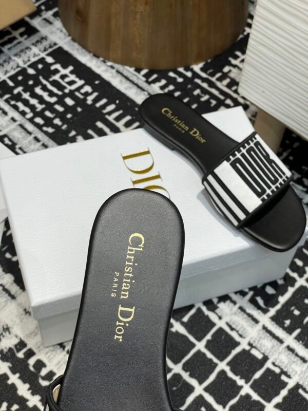 Dior women - Image 7