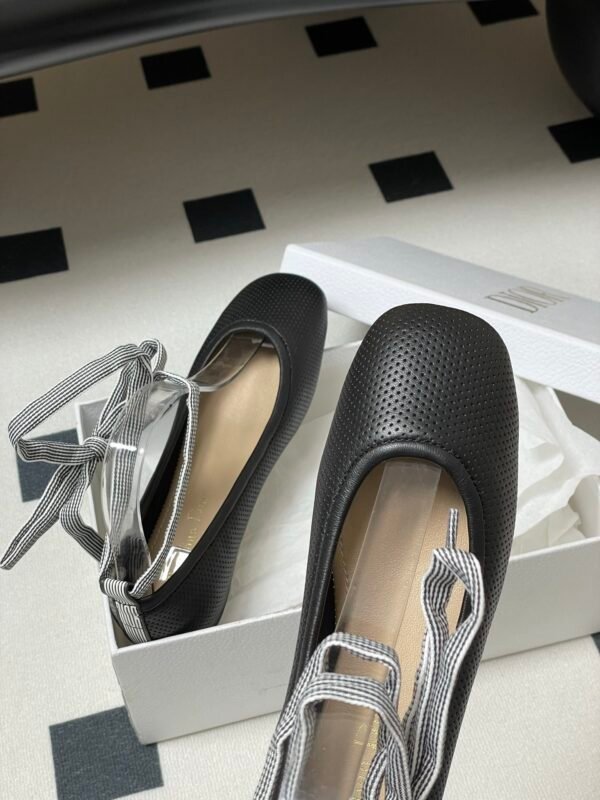 Dior women - Image 7
