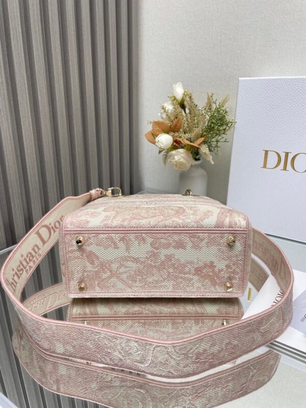 DIOR - Image 7