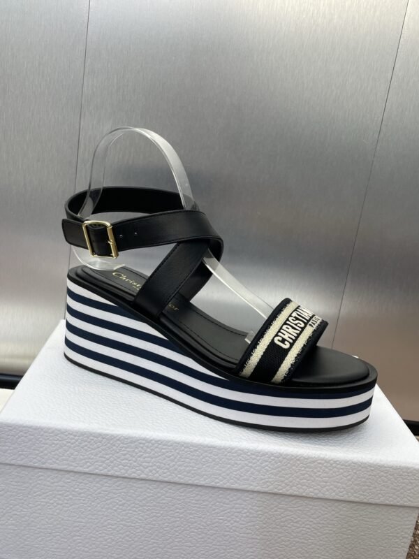 Dior women - Image 7