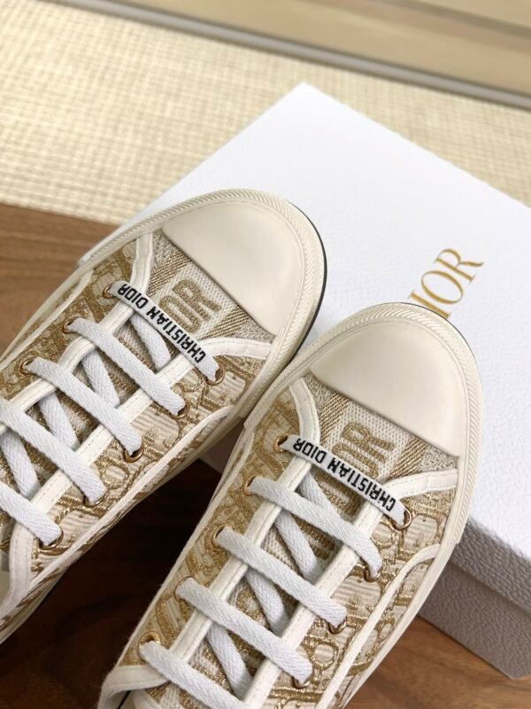 Dior women - Image 7