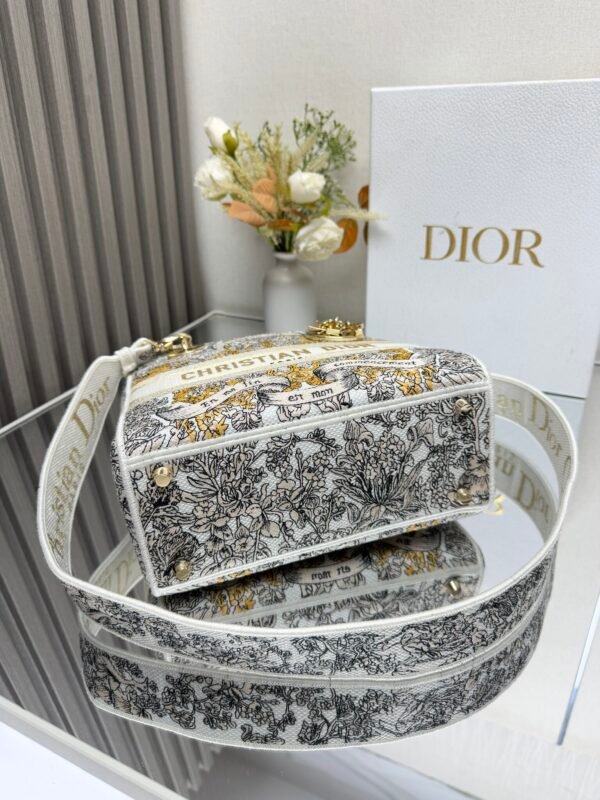 DIOR - Image 7