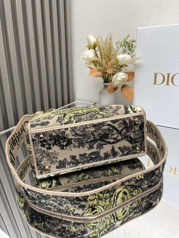 DIOR - Image 7