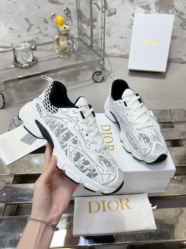 Dior women - Image 7
