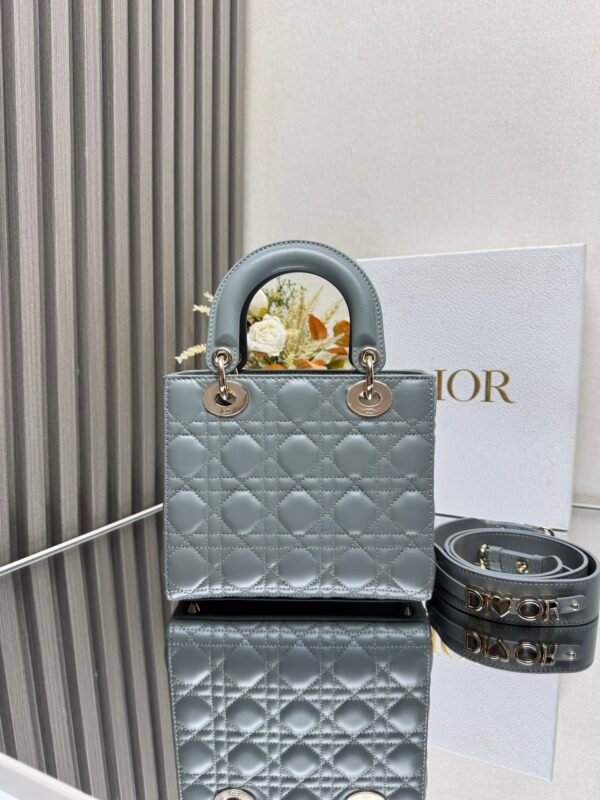 DIOR - Image 7