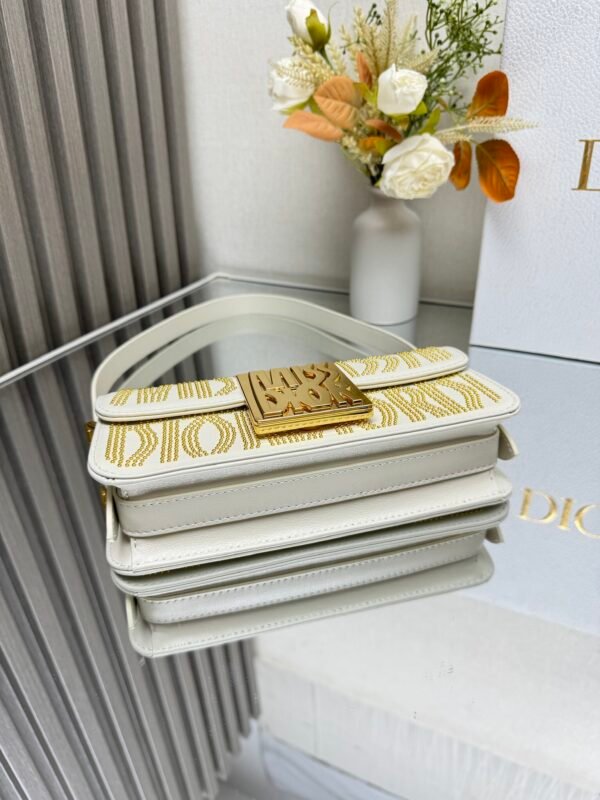DIOR - Image 7