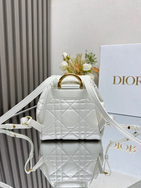 DIOR - Image 7