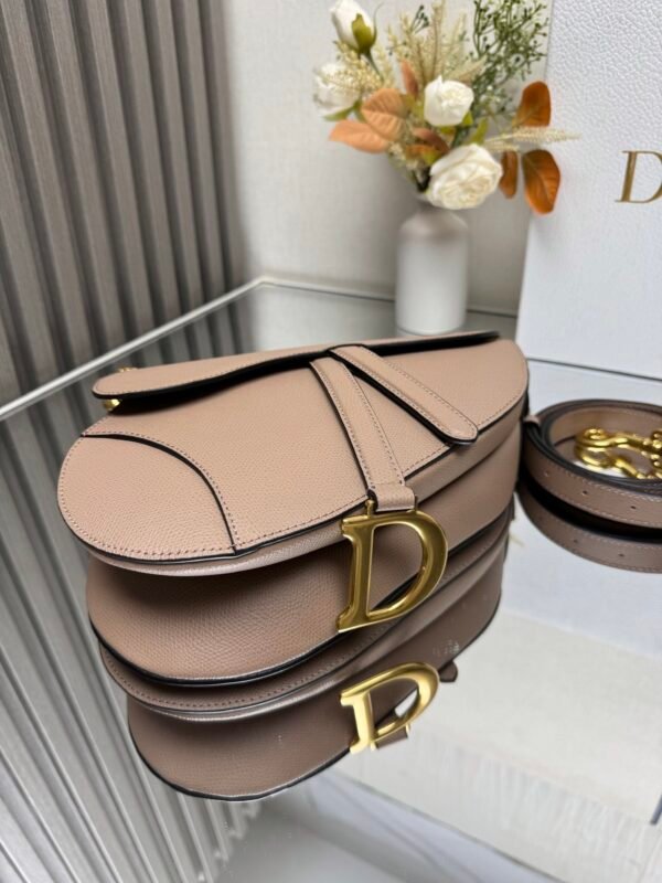 DIOR - Image 7