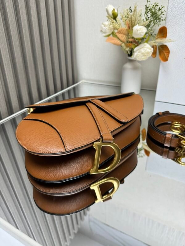 DIOR - Image 7