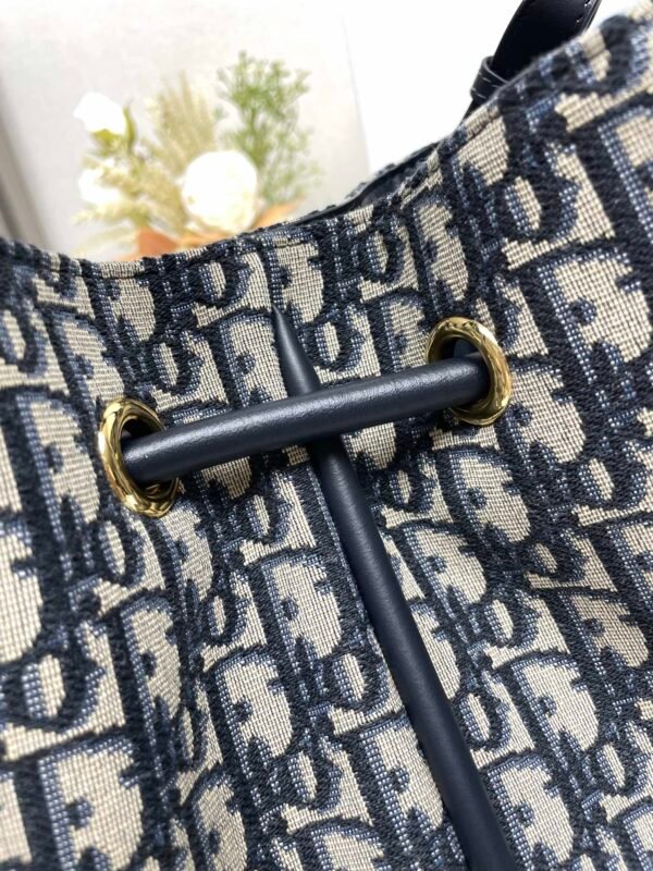 DIOR - Image 7