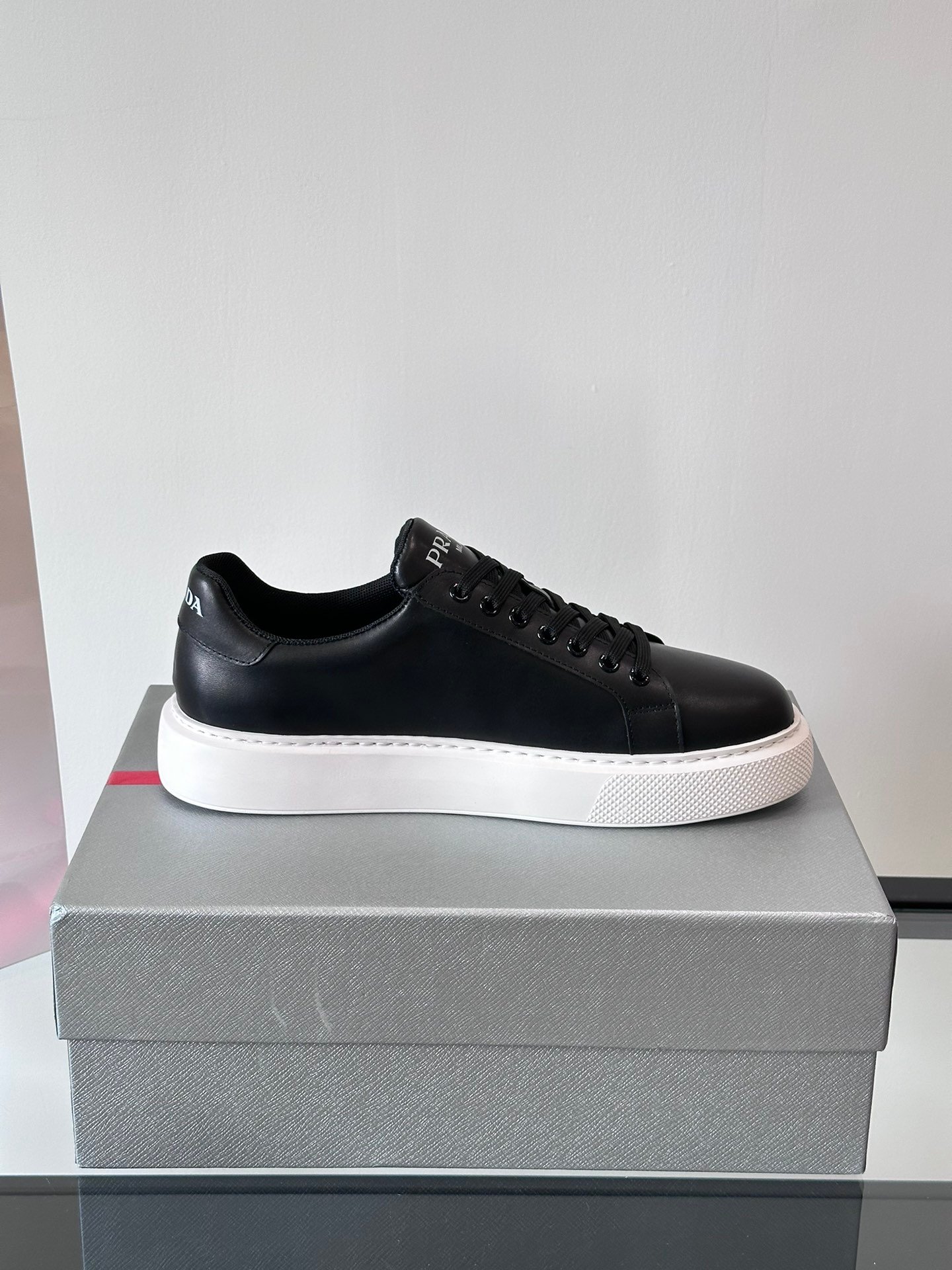 Prada Man - Image 7