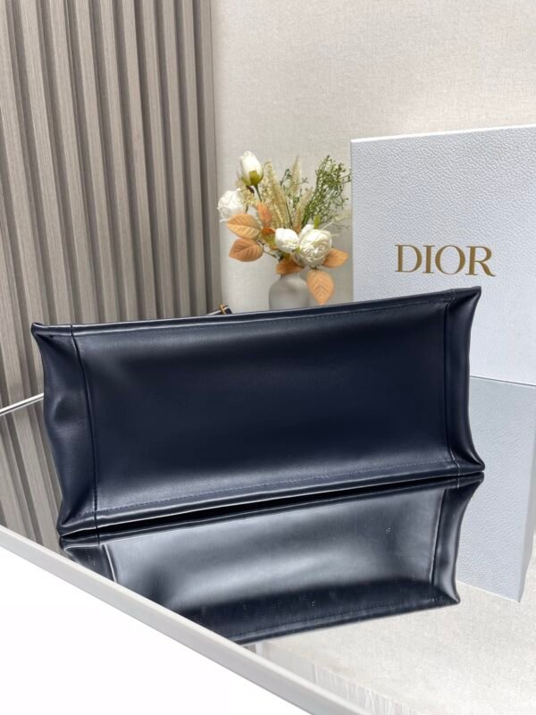 DIOR - Image 7