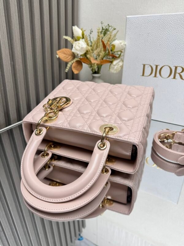 DIOR - Image 7