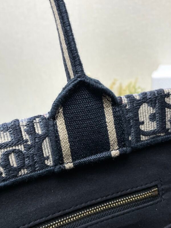 DIOR - Image 7
