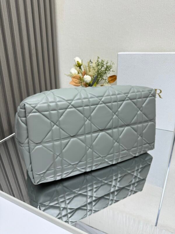 DIOR - Image 7
