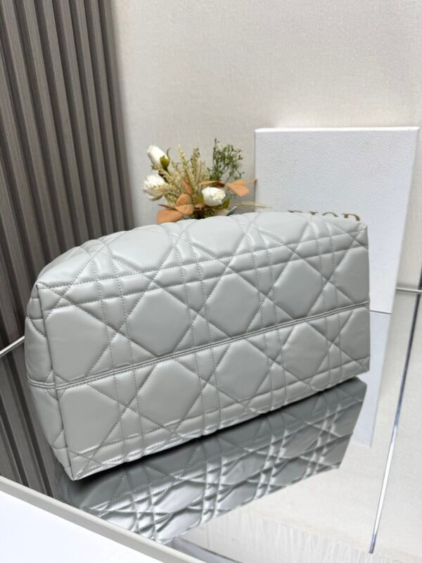 DIOR - Image 7