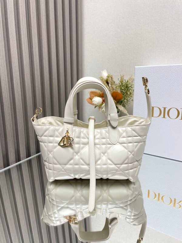 DIOR - Image 7