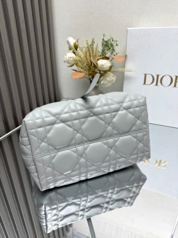 DIOR - Image 7