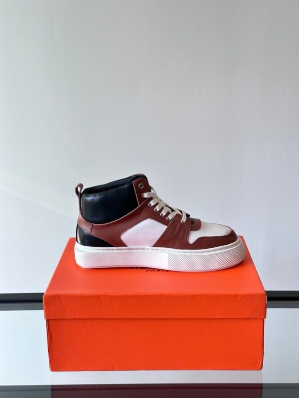 HERMES Man - Image 7