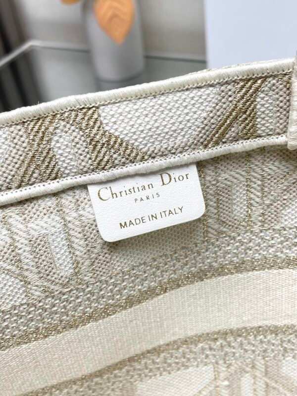 DIOR - Image 7