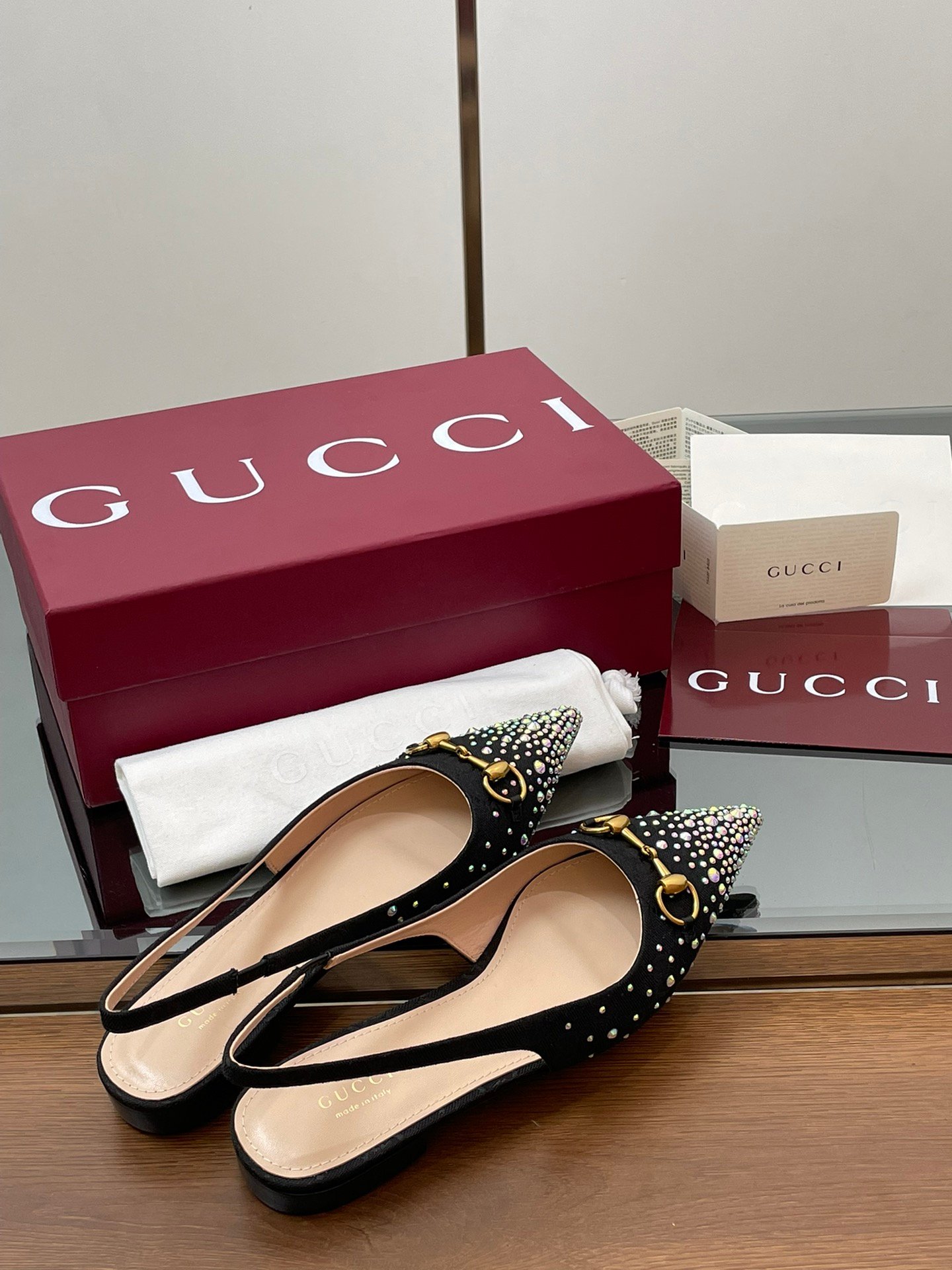 CUCCI WOMEN