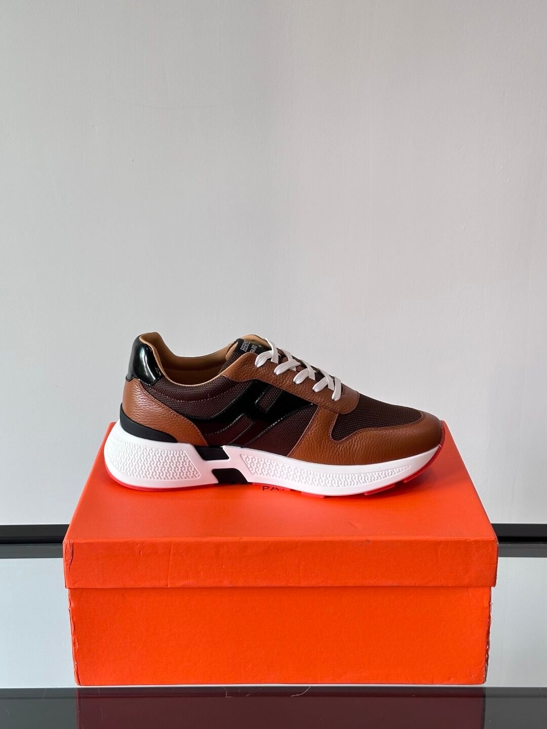 HERMES Man - Image 7