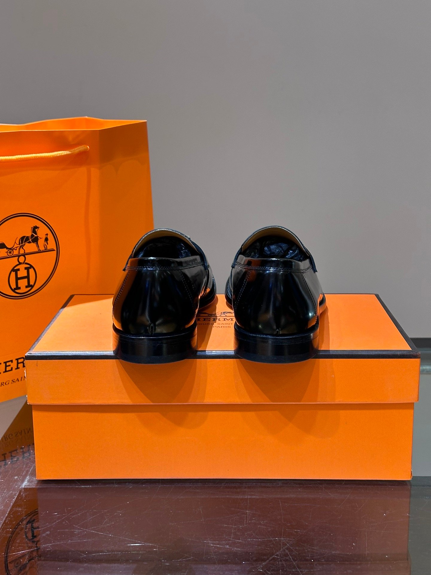 HERMES Man - Image 7