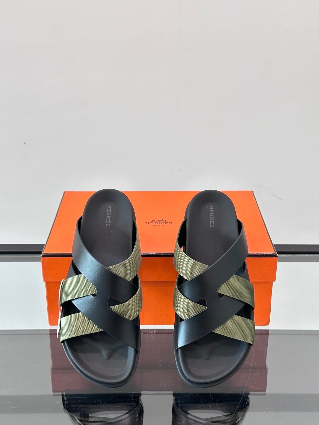 HERMES Man - Image 7