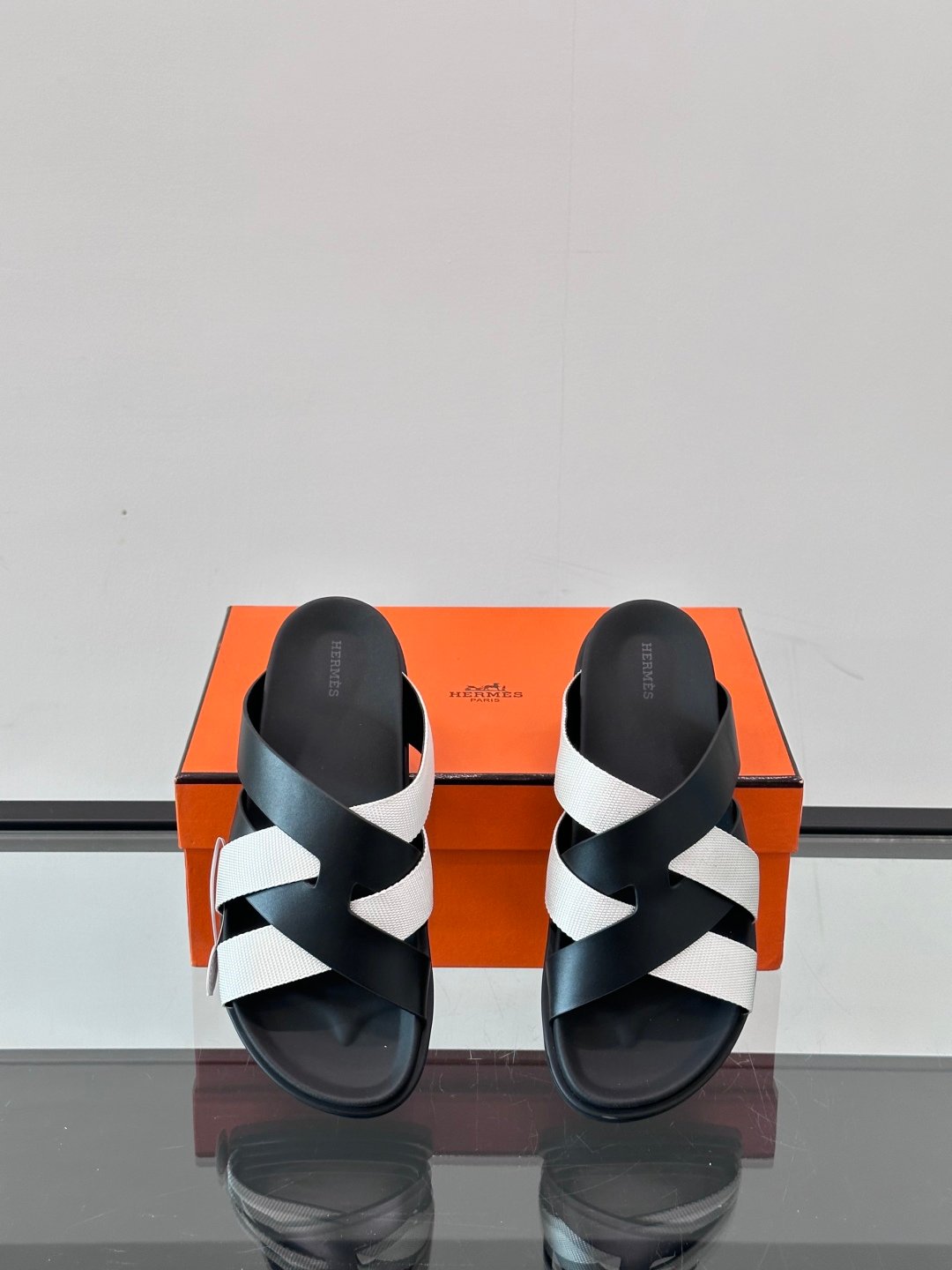 HERMES Man - Image 7