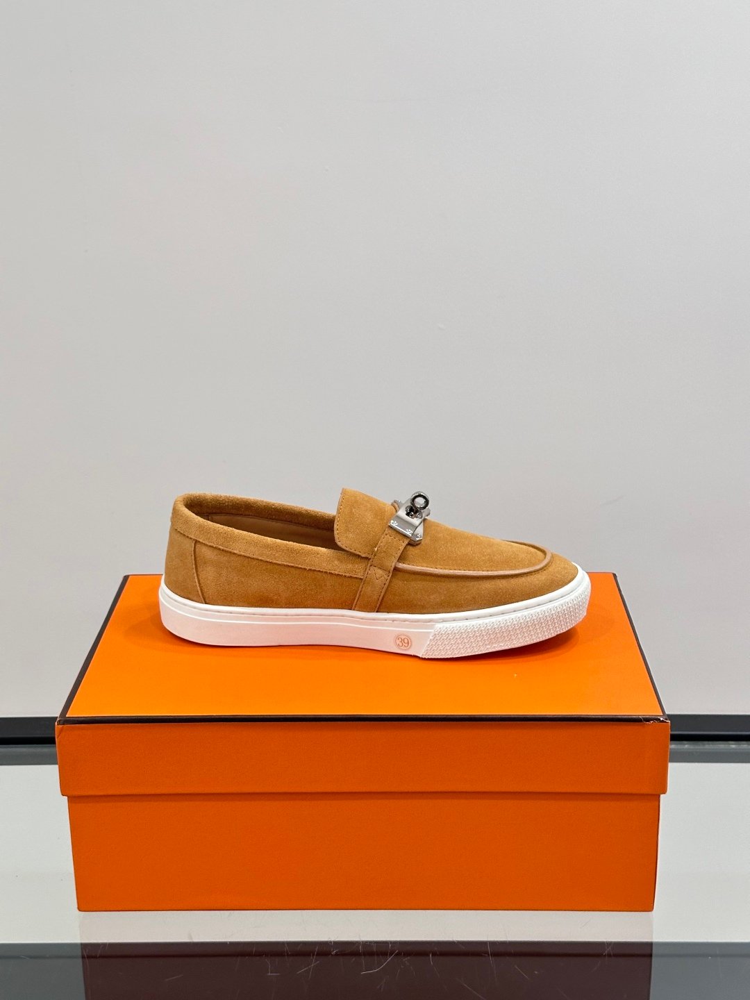 HERMES Man - Image 7