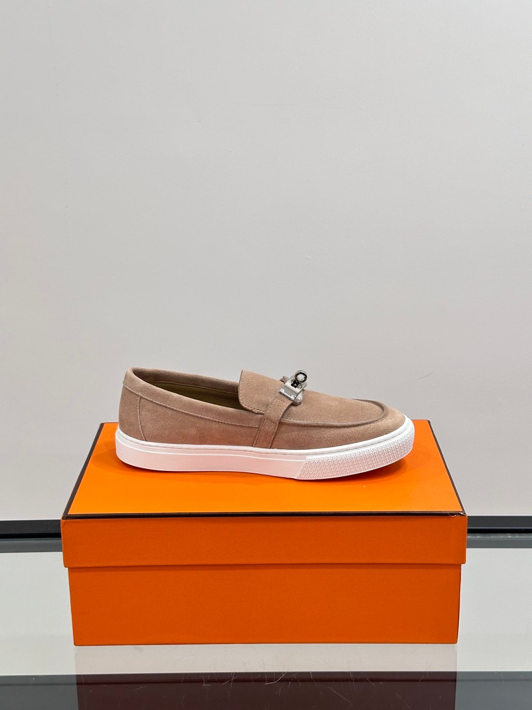 HERMES Man - Image 7