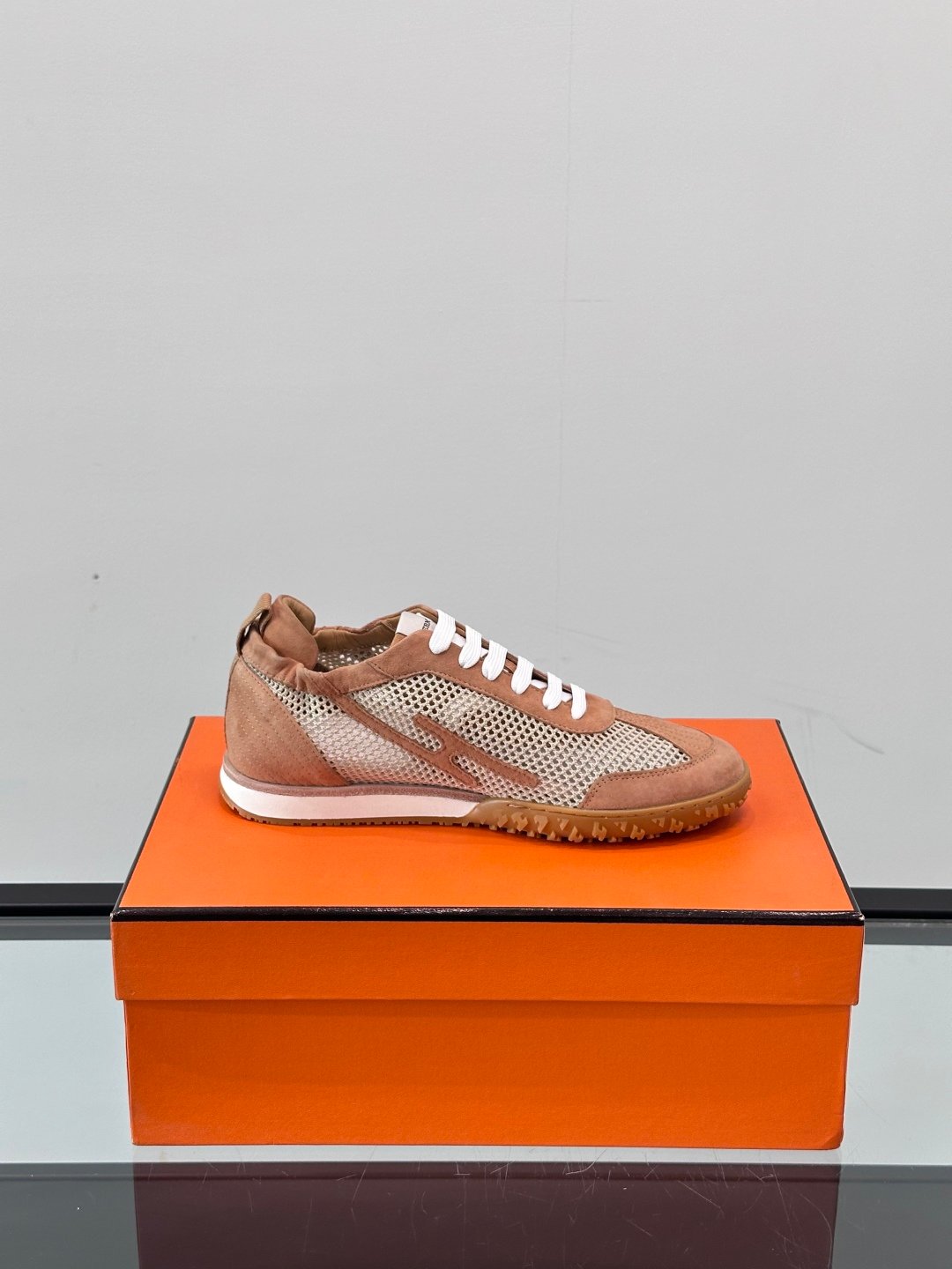 HERMES Man - Image 7