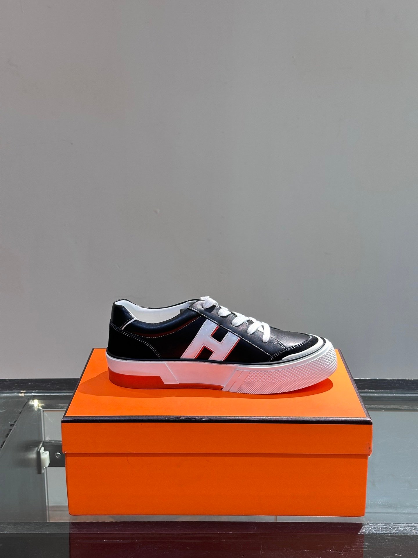 HERMES Man - Image 7