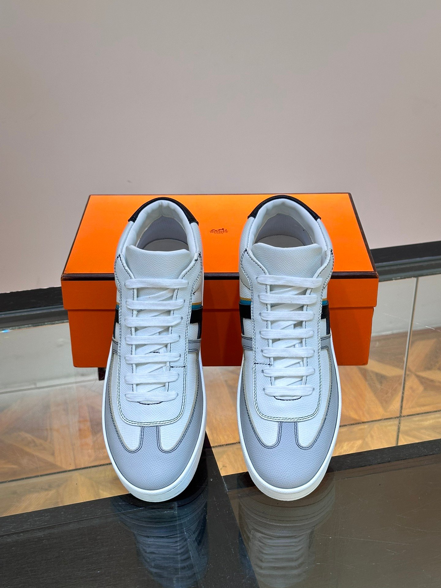 HERMES Man - Image 7