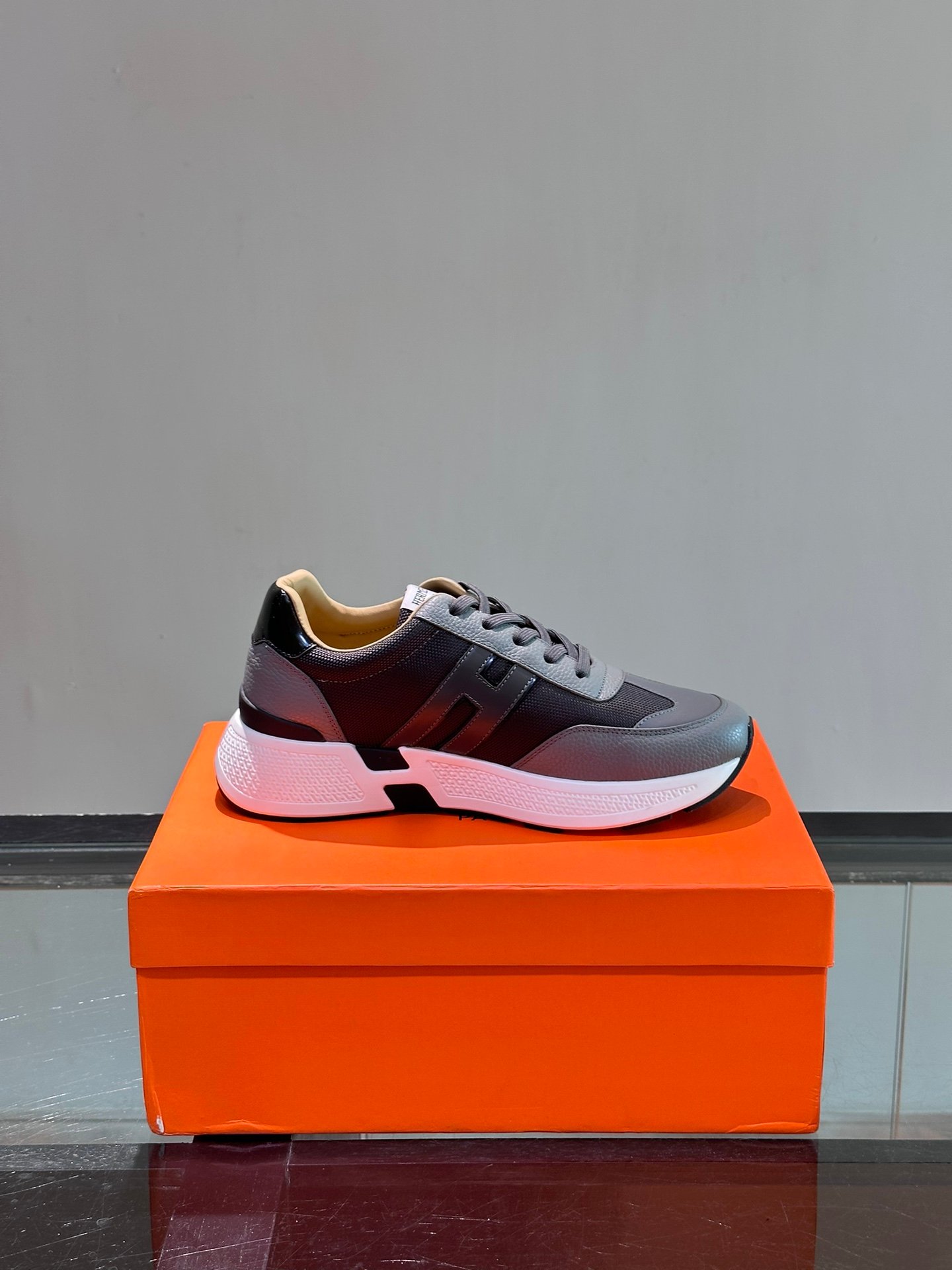 HERMES Man - Image 7