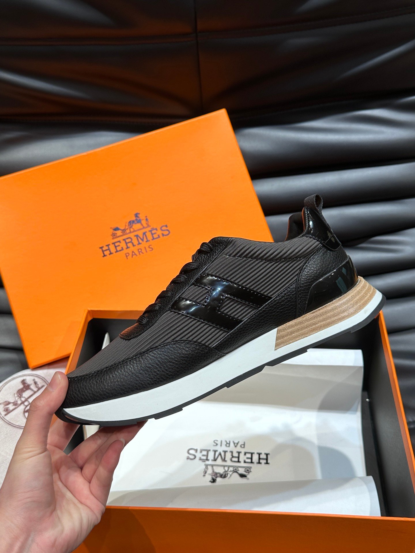 HERMES Man - Image 7