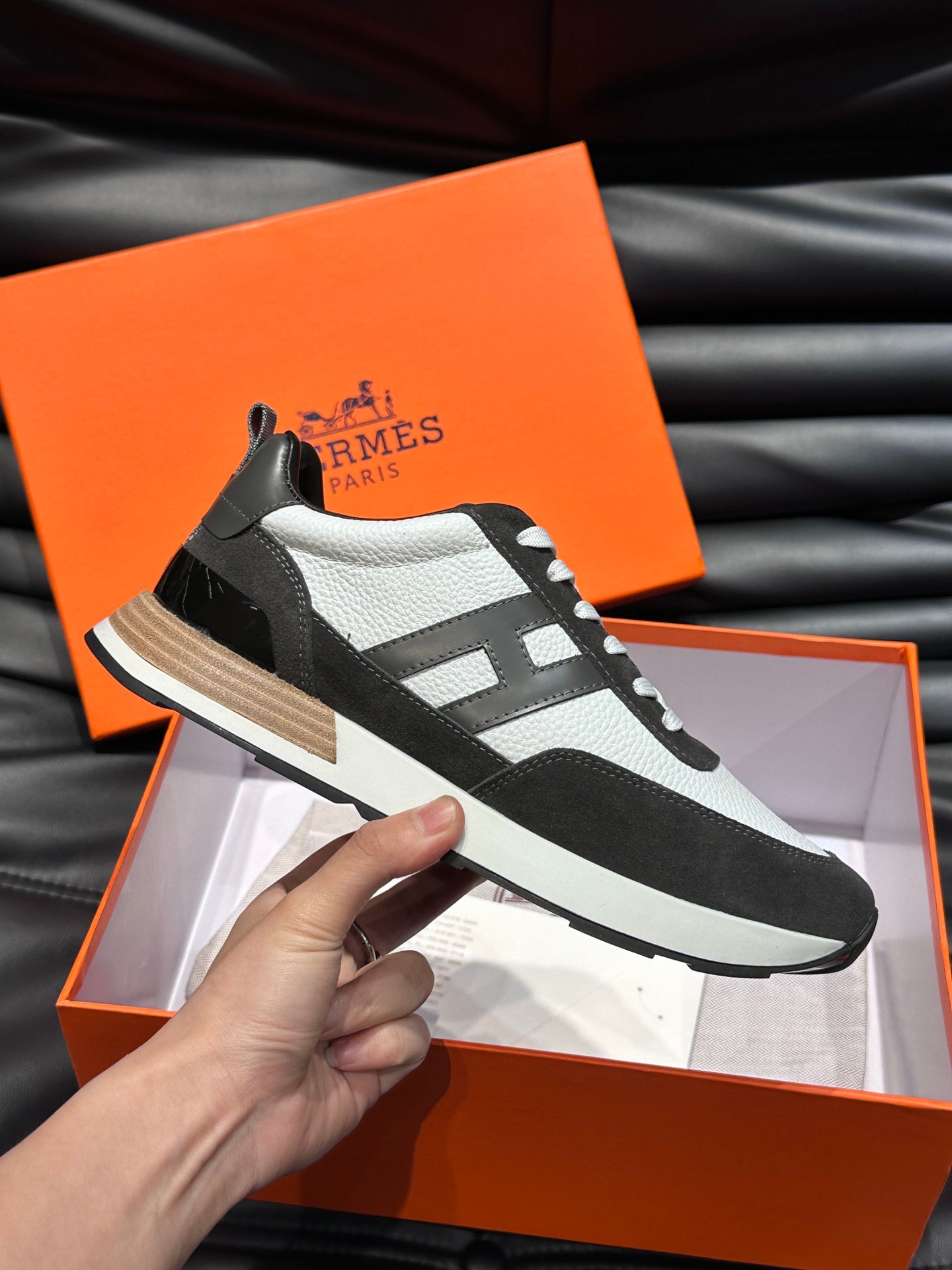 HERMES Man - Image 7