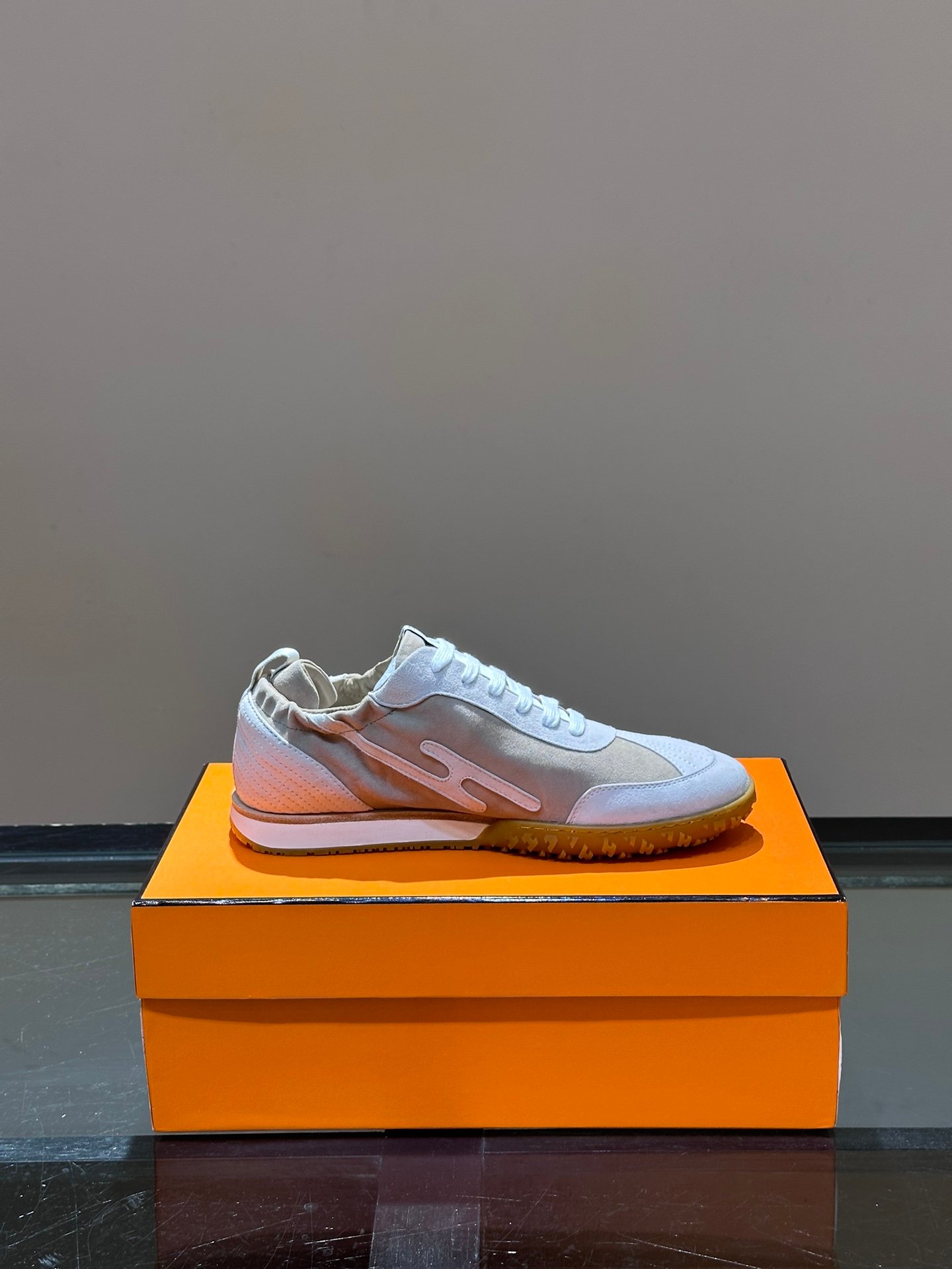 HERMES Man - Image 7